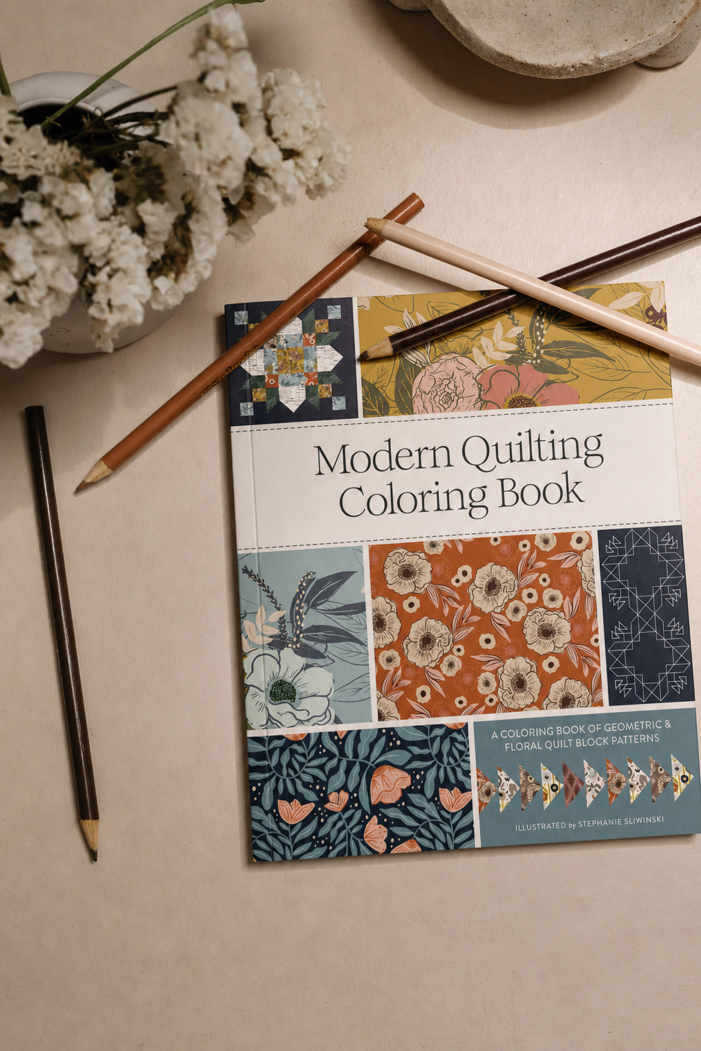 Modern Quilting Coloring Book: Adult Coloring Book