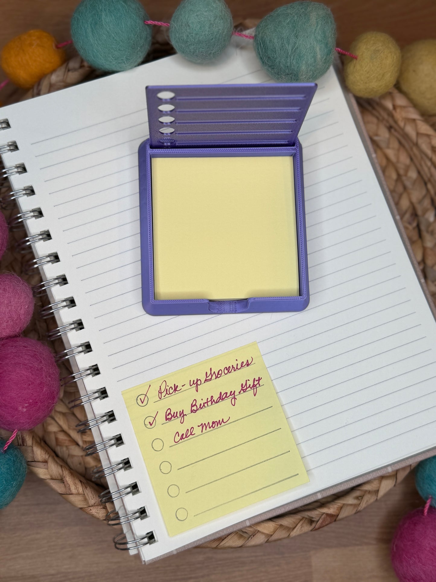 Desk Note Holder with Built-In Checklist Stencil